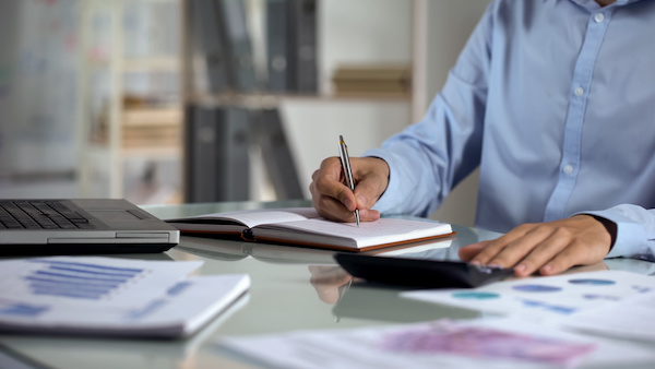 How to Collect Overdue Payments from your Customers